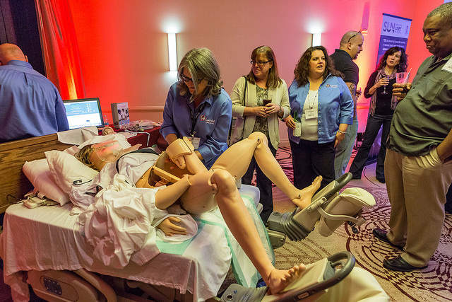 16044288775 _8d46b3eee0_z.jpg